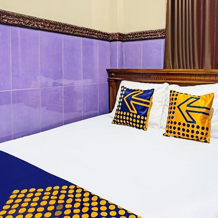 Spot On 1870 Graha Batu Mulia Otel Dış mekan fotoğraf